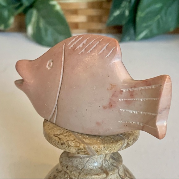 Kisii Soapstone Carved FISH Figurine Stone Big Mouth Bass Carving Animal Figure - Picture 9 of 16